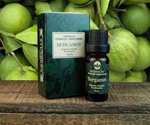 Добавление эфирного масла бергамота в гель для умывания, лосьон или крем позволяет ему бороться с не совершенствами на коже ежедневно